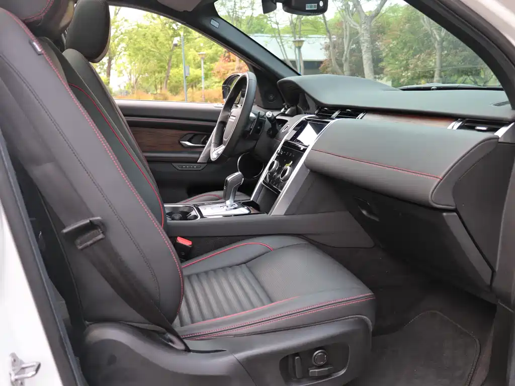 Land Rover Discovery Sport 2021 — фото 13