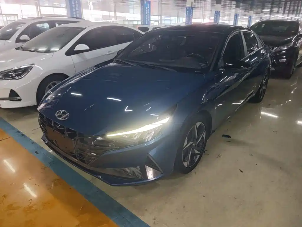 Hyundai Elantra 2021 — фото 2