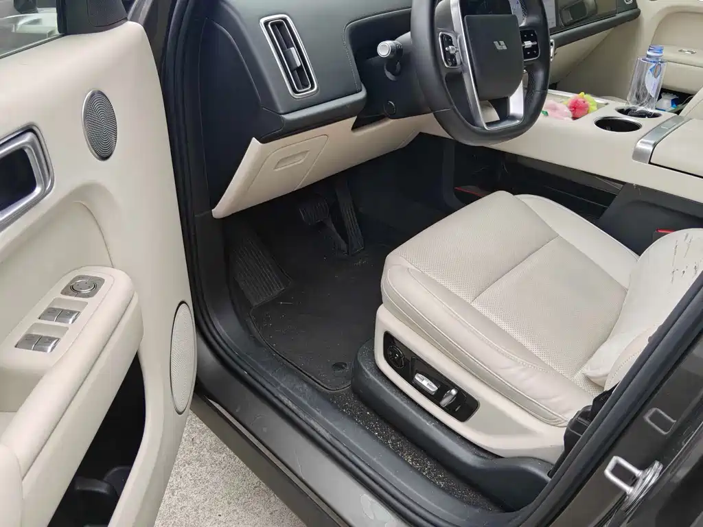 Li Auto Li L9 2023