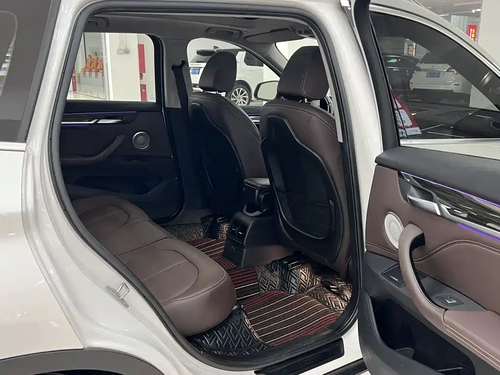 BMW X1 2022 — фото 12