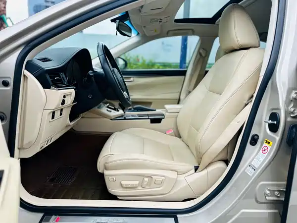 Lexus ES 2013