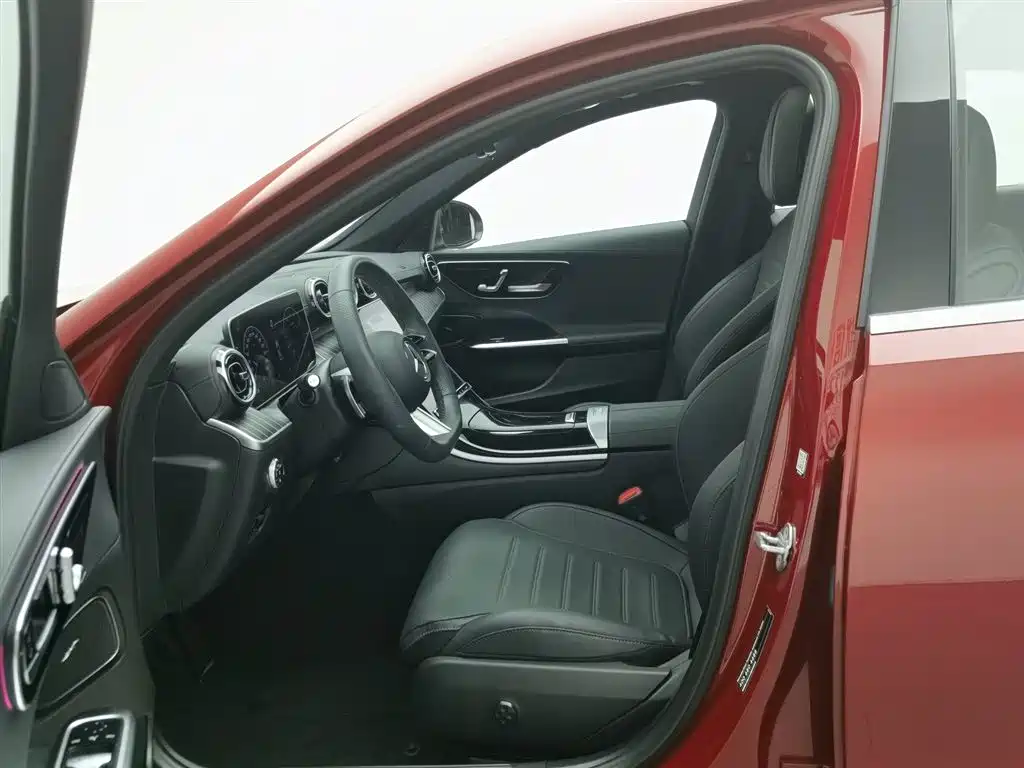 Mercedes-Benz C-Class 2023 — фото 10