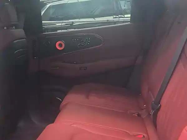 Zeekr 8X 2026