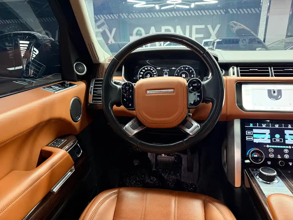 Land Rover Range Rover 2018 — фото 29