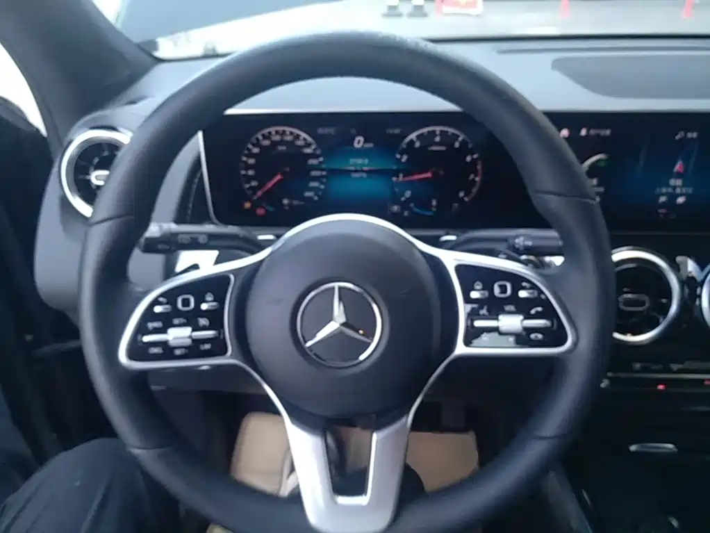 Mercedes-Benz GLB 2020 — фото 11