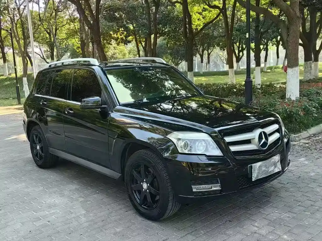 Mercedes-Benz GLK-Class 2011