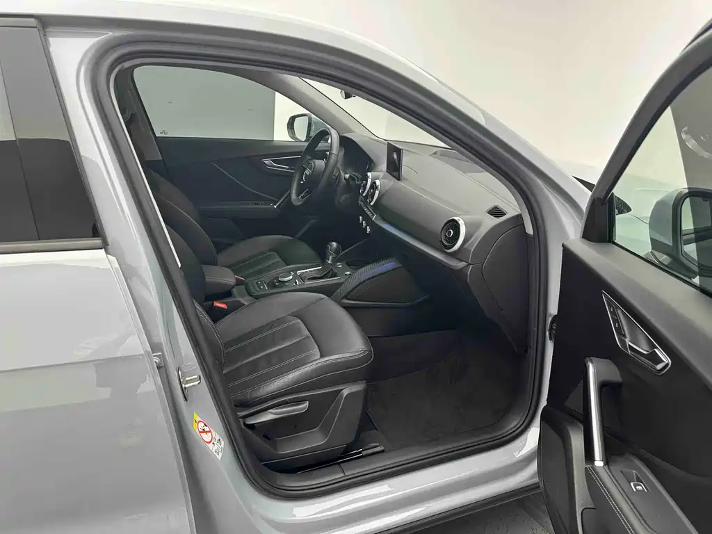 Audi Q2L 2022