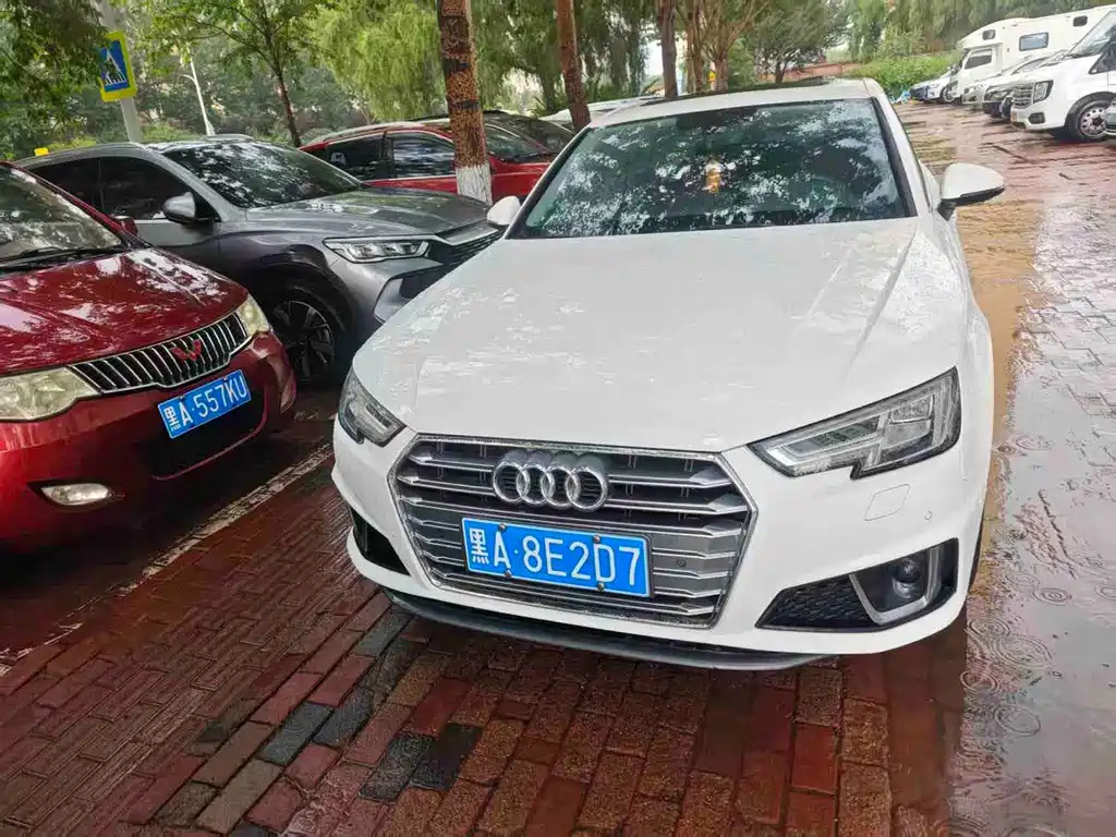 Audi A4L 2019