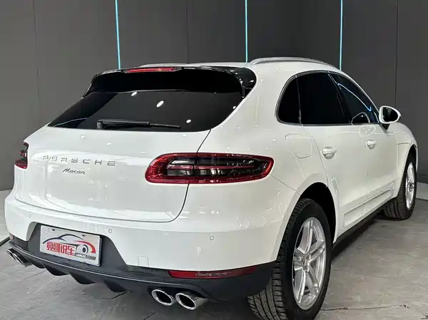 Porsche Macan 2016