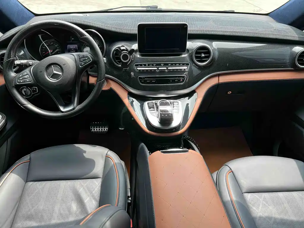 Mercedes-Benz V-Class 2020 — фото 4