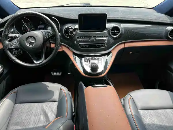 Mercedes-Benz V-Class 2020