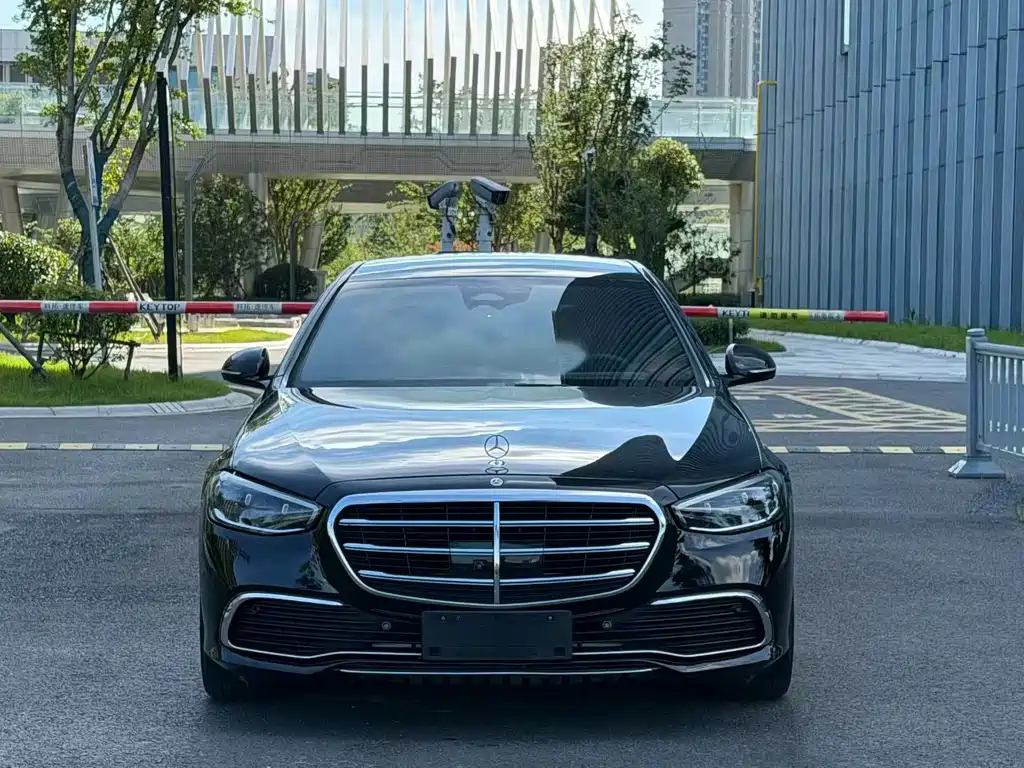 Mercedes-Benz S-Class 2023 — фото 1