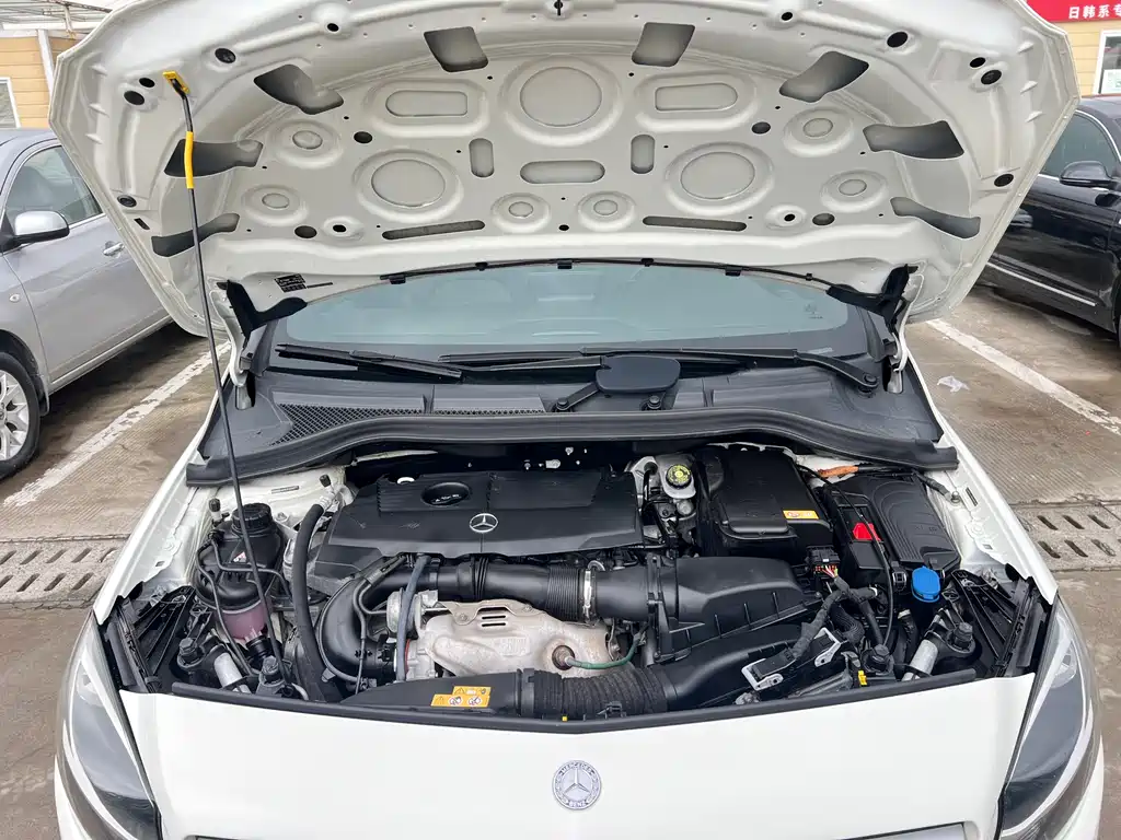 Mercedes-Benz B-Class 2015 — фото 23
