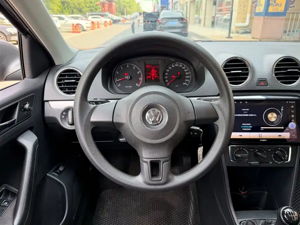 Volkswagen Jetta 2013