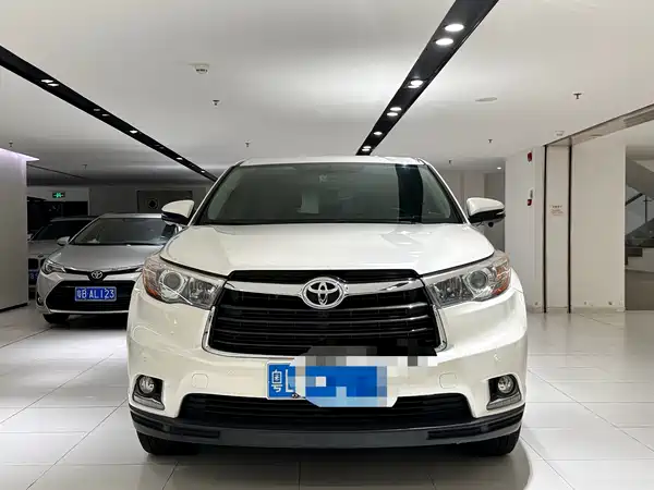 Toyota Highlander 2016