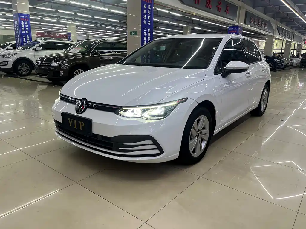 Volkswagen Golf 2023