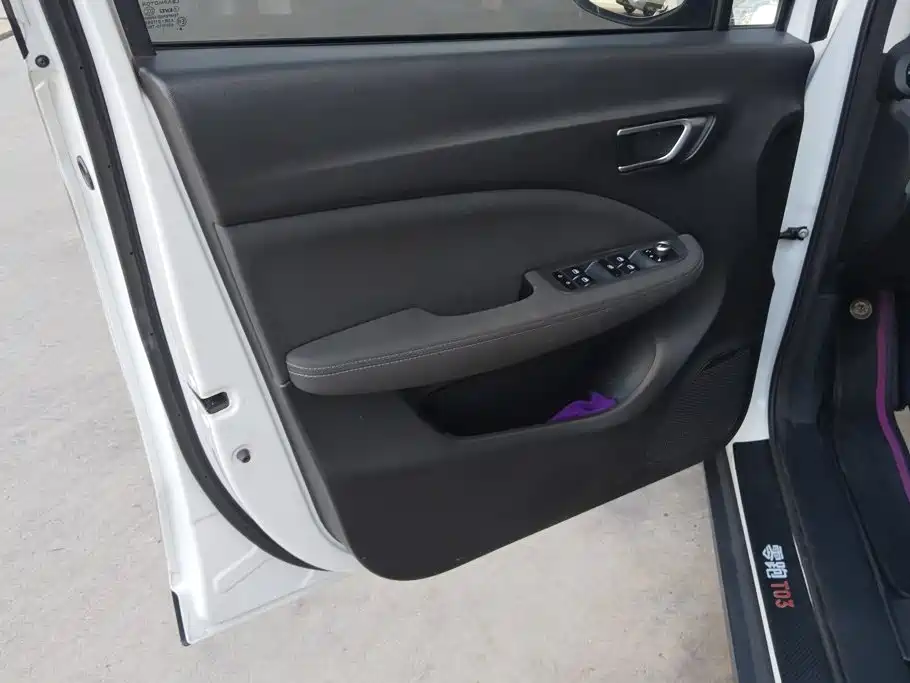 Leapmotor T03 2021