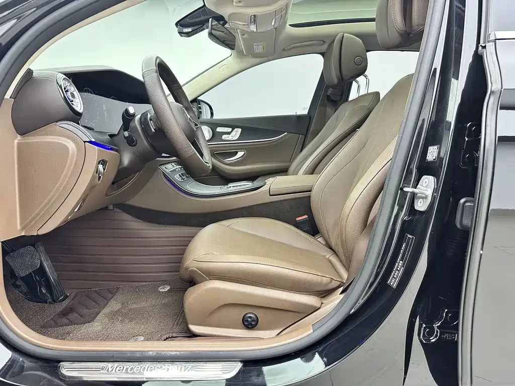 Mercedes-Benz E-Class 2023 — фото 3