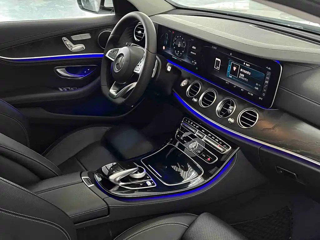 Mercedes-Benz E-Class 2017 — фото 21