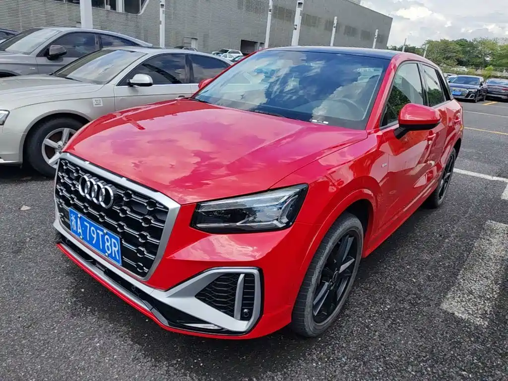 Audi Q2L 2023 — фото 3