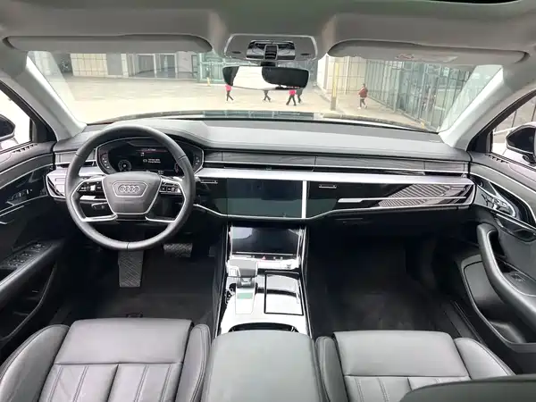 Audi A8 2024