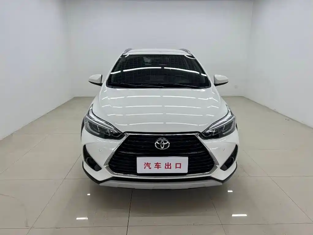 Toyota Yaris L 2022
