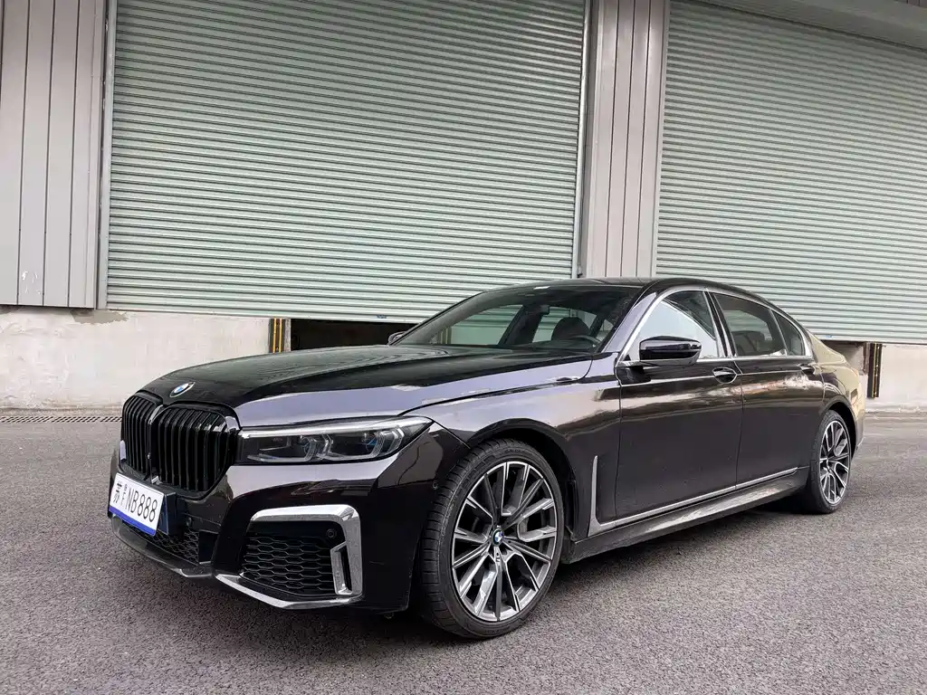 BMW 7 Series 2016 — фото 1