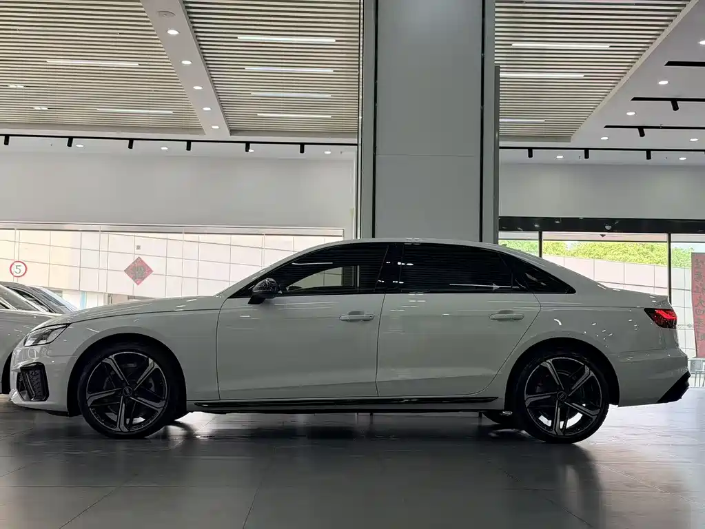 Audi A4L 2024