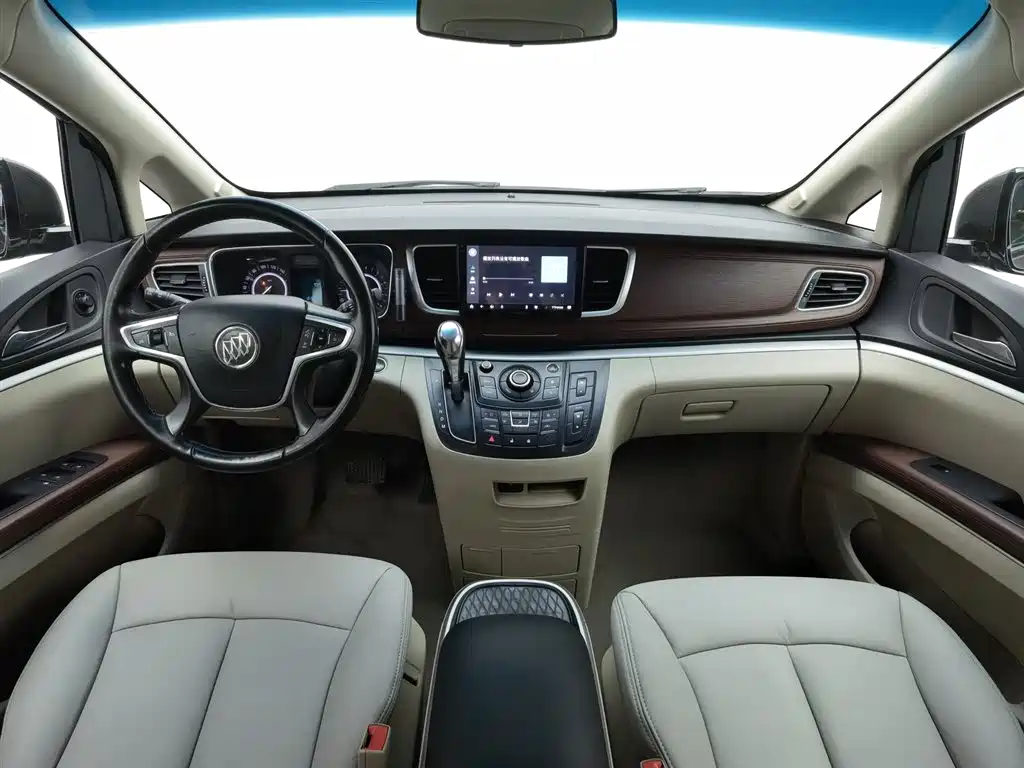 Buick GL8 2017