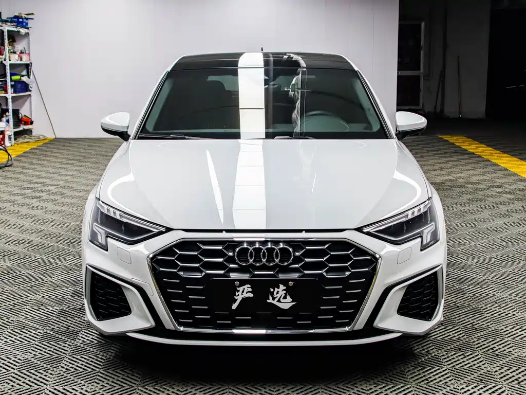 Audi A3 2023 — фото 2