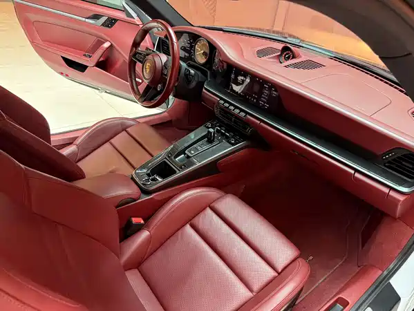 Porsche 911 2021