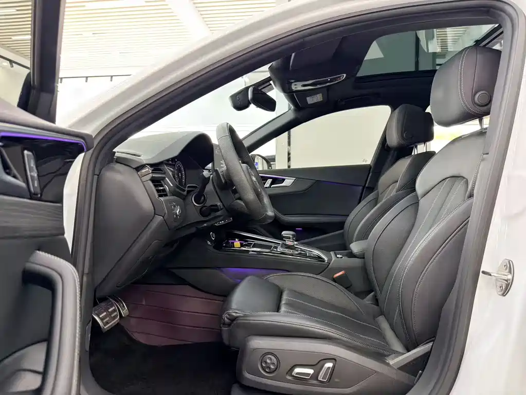 Audi A4L 2024