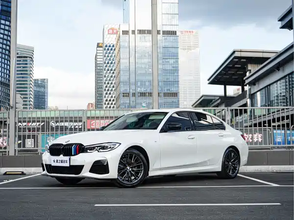 BMW 3 Series 2022