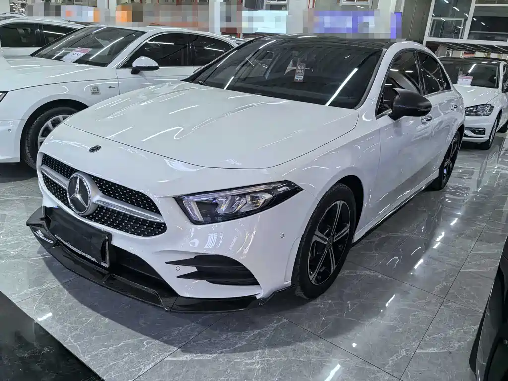 Mercedes-Benz A-Class 2023 — фото 1