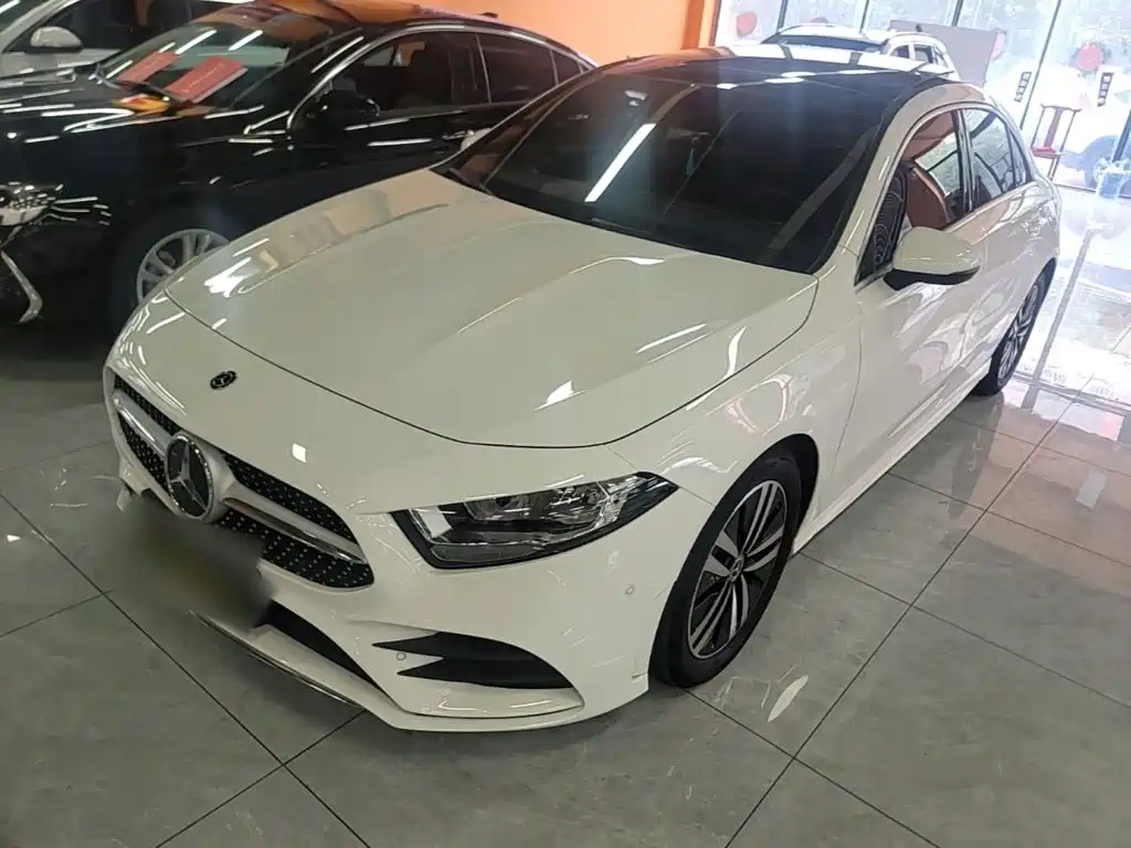 Mercedes-Benz A-Class 2020 — фото 2