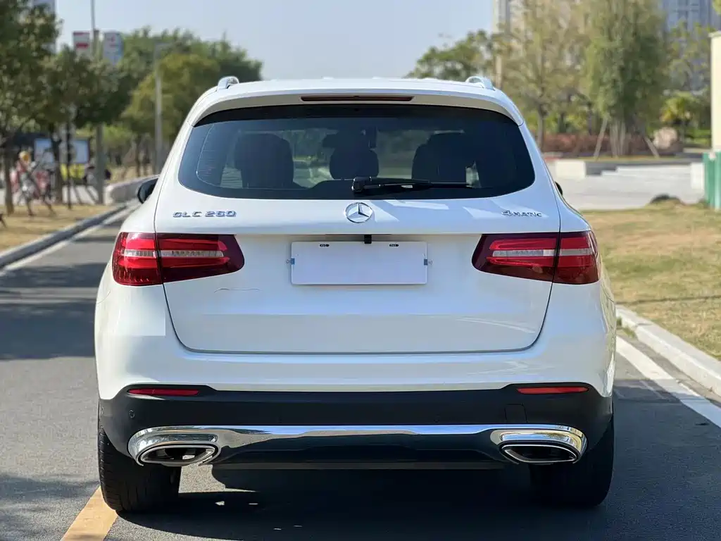 Mercedes-Benz GLC 2018 — фото 8