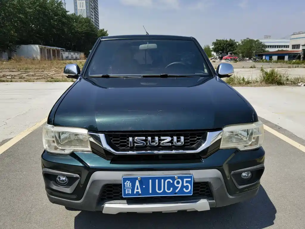 Isuzu Pickup 2016 — фото 2
