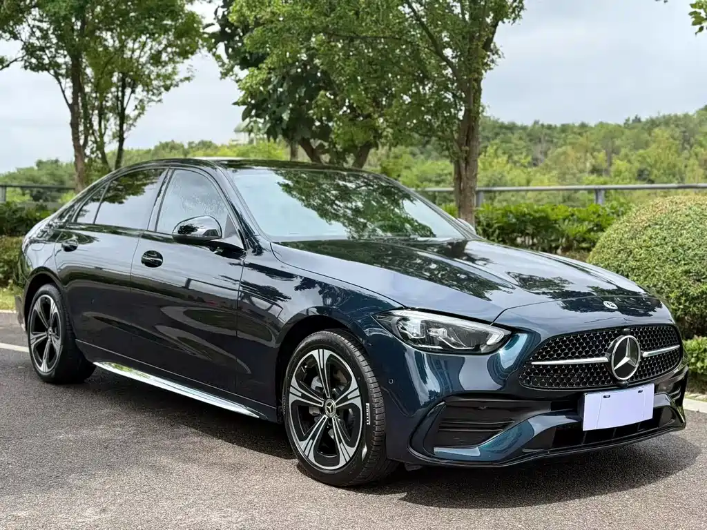 Mercedes-Benz C-Class 2022