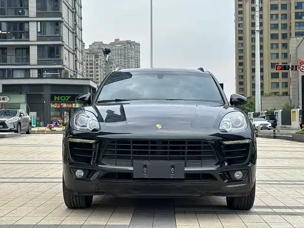 Porsche Macan 2016