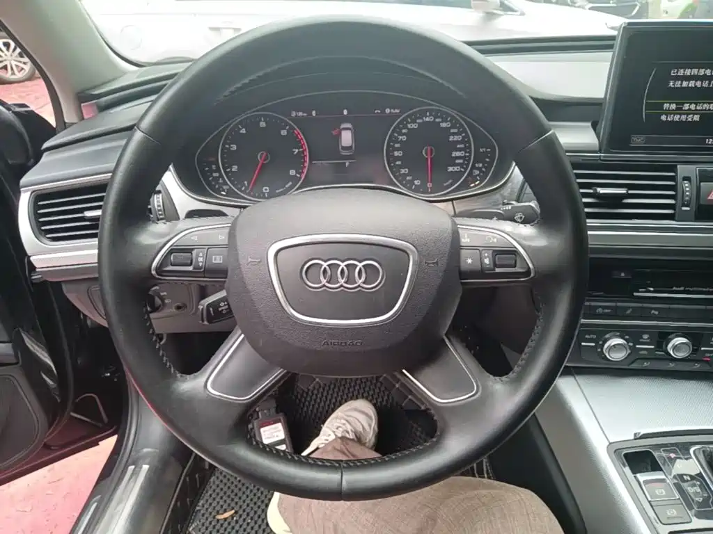 Audi A6L 2015 — фото 11
