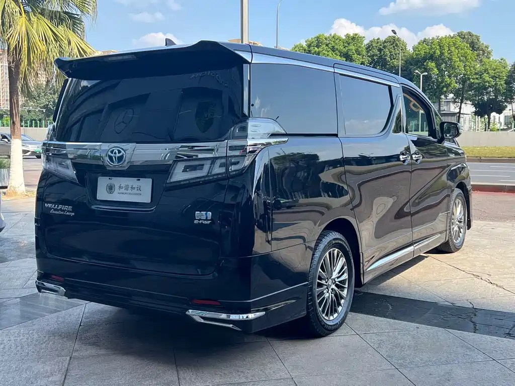 Toyota Vellfire 2021 — фото 14