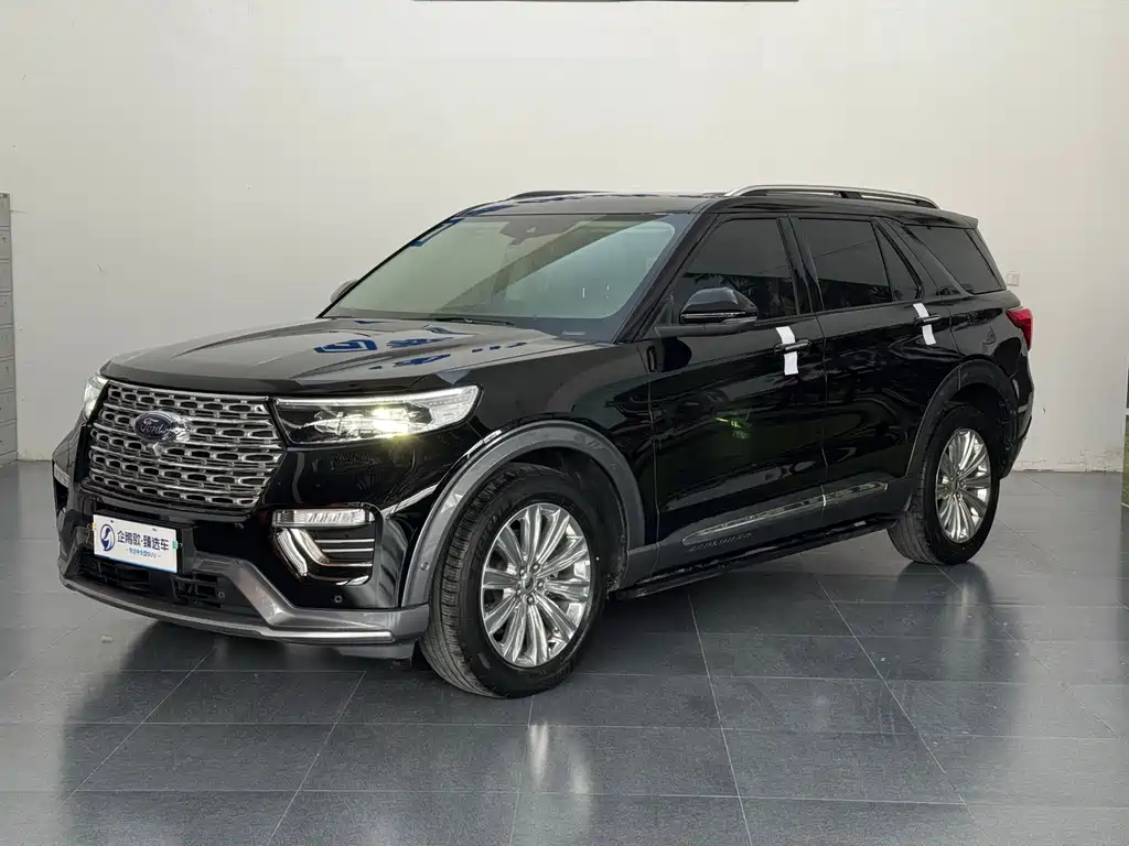 Ford Explorer 2021 — фото 1