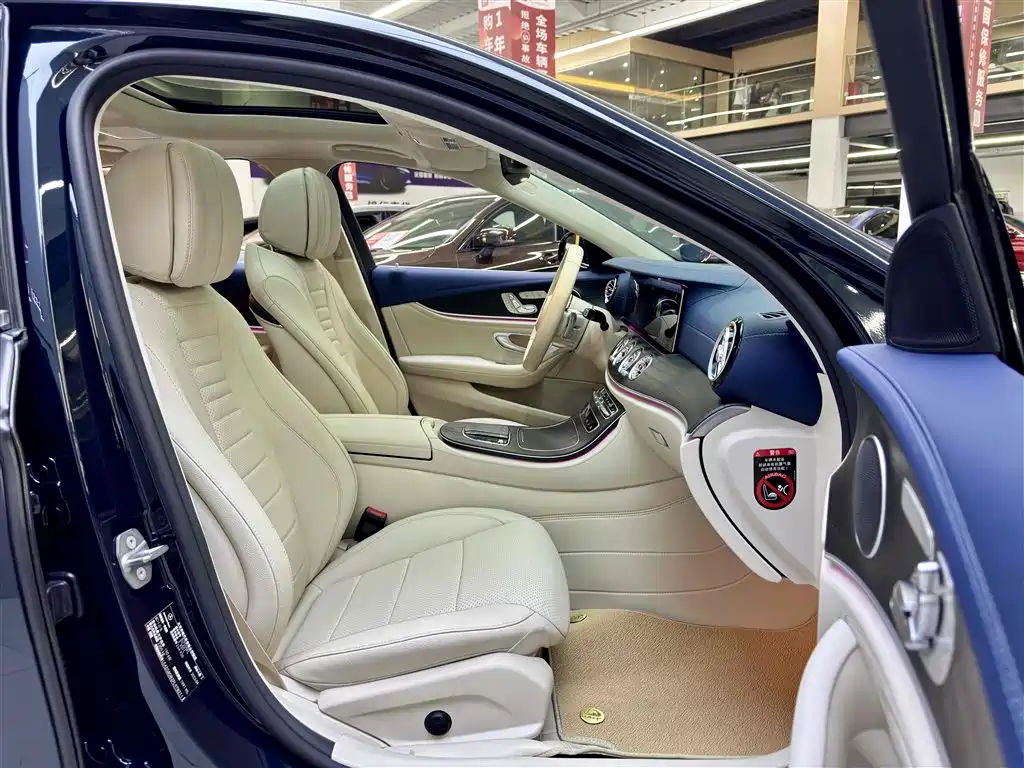 Mercedes-Benz E-Class 2023 — фото 8
