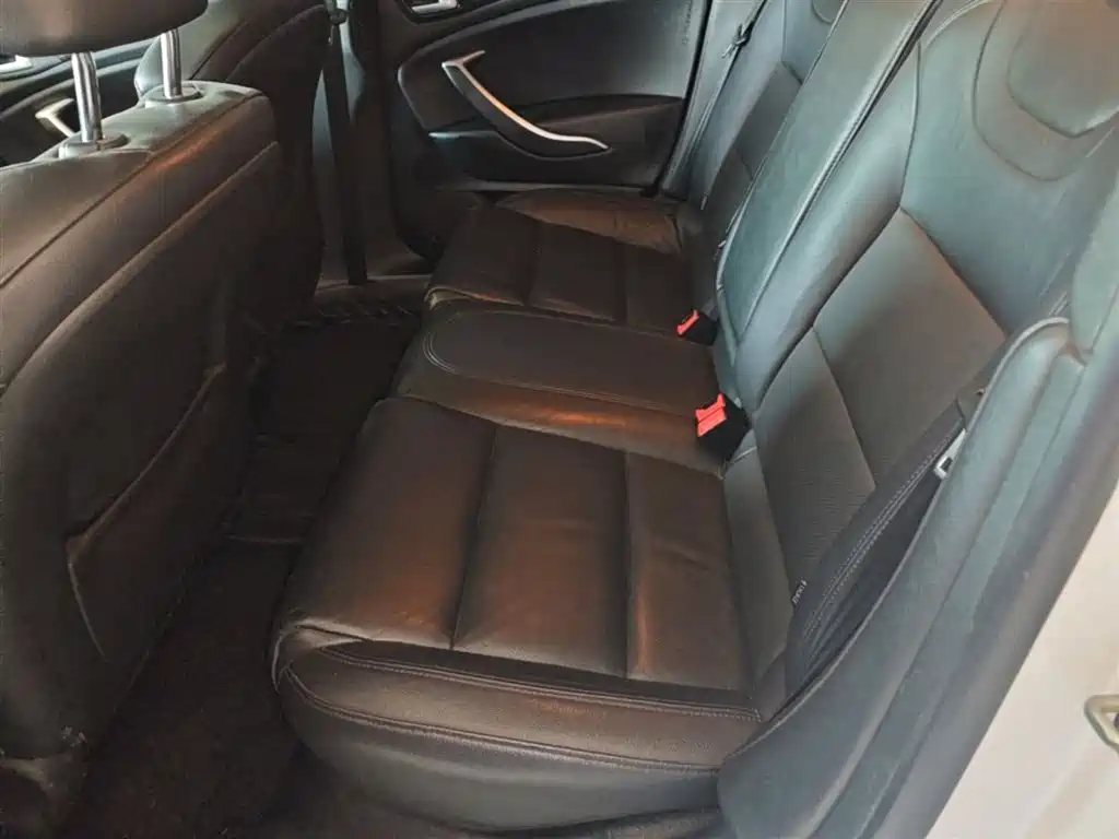 Citroen C5 2015 — фото 17