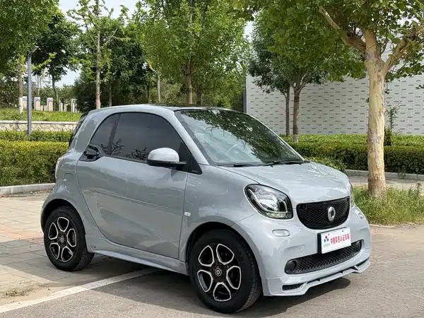 smart fortwo 2019