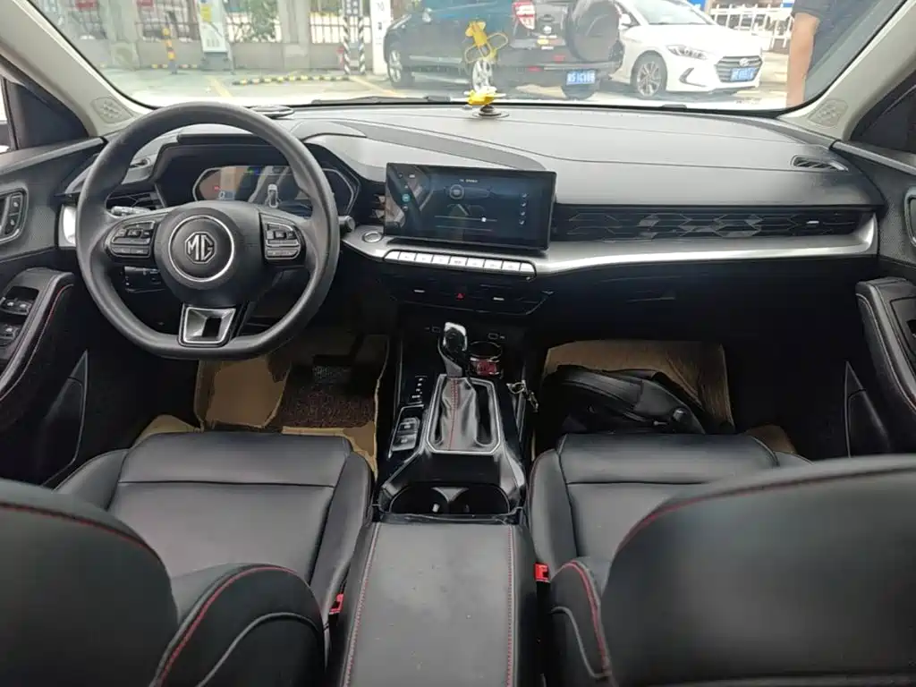 MG MG5 2021