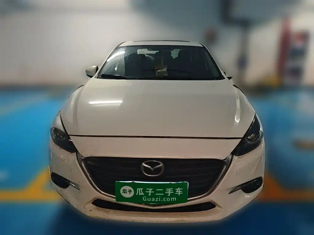 Mazda 3 Axela 2017 — фото 24