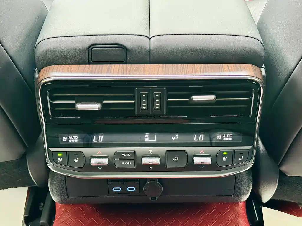 Toyota Land Cruiser 2024 — фото 18