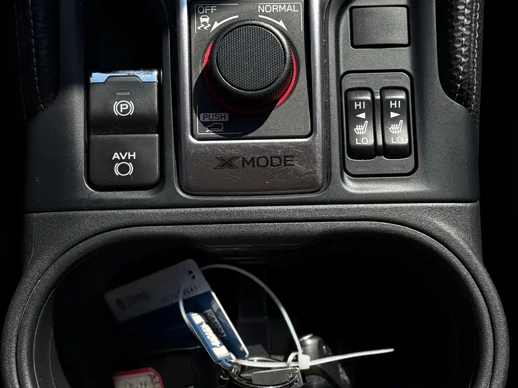Subaru Forester 2023 — фото 12