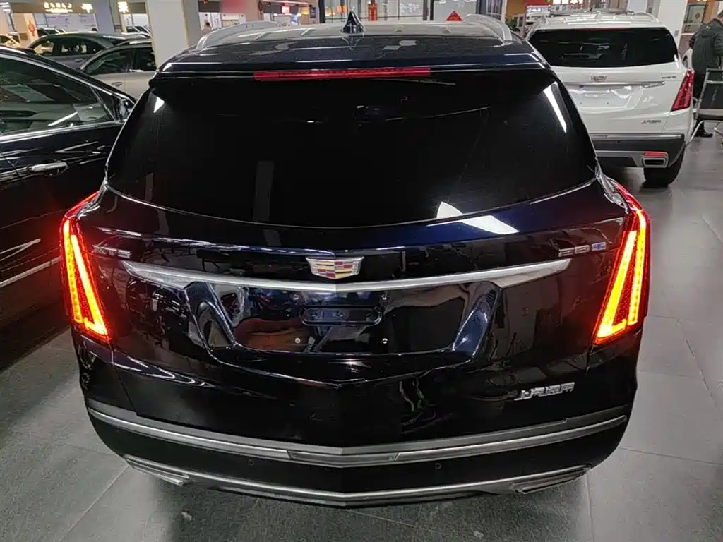 Cadillac XT5 2022 — фото 6